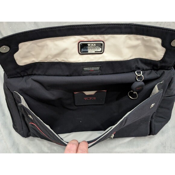 TUMI Boston Bag Sports Duffle 2 Way Nylon Solid Travel Duffel 6151D - Picture 6 of 8